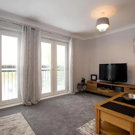 Blue Bridge View With Free Parking - Centre *