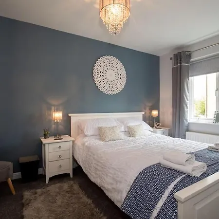 Holiday home Blue Bridge View With Free Parking - Centre *