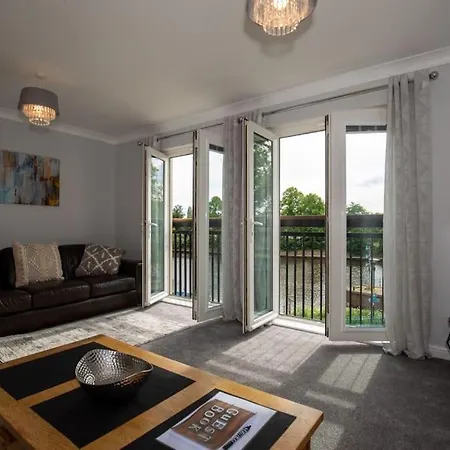 Holiday home Blue Bridge View With Free Parking - Centre *