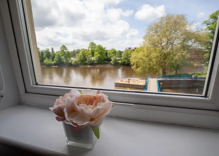 度假居 Blue Bridge View With Free Parking - Centre 约克