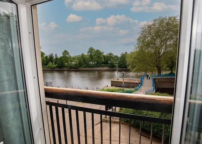 Blue Bridge View With Free Parking - Centre 度假居 约克