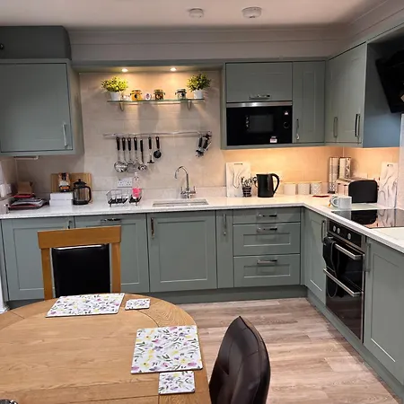 بيت للعطل Blue Bridge View With Free Parking - Centre